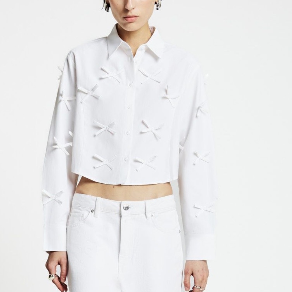 White Bow-Embellished Cropped Shirt Size Medium
